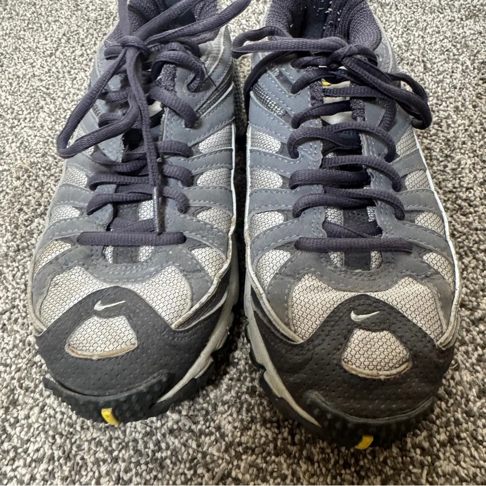 Nike Air Terra Triax Woman’s Trail Running Shoes Size7 Gray Black Yellow Vintage